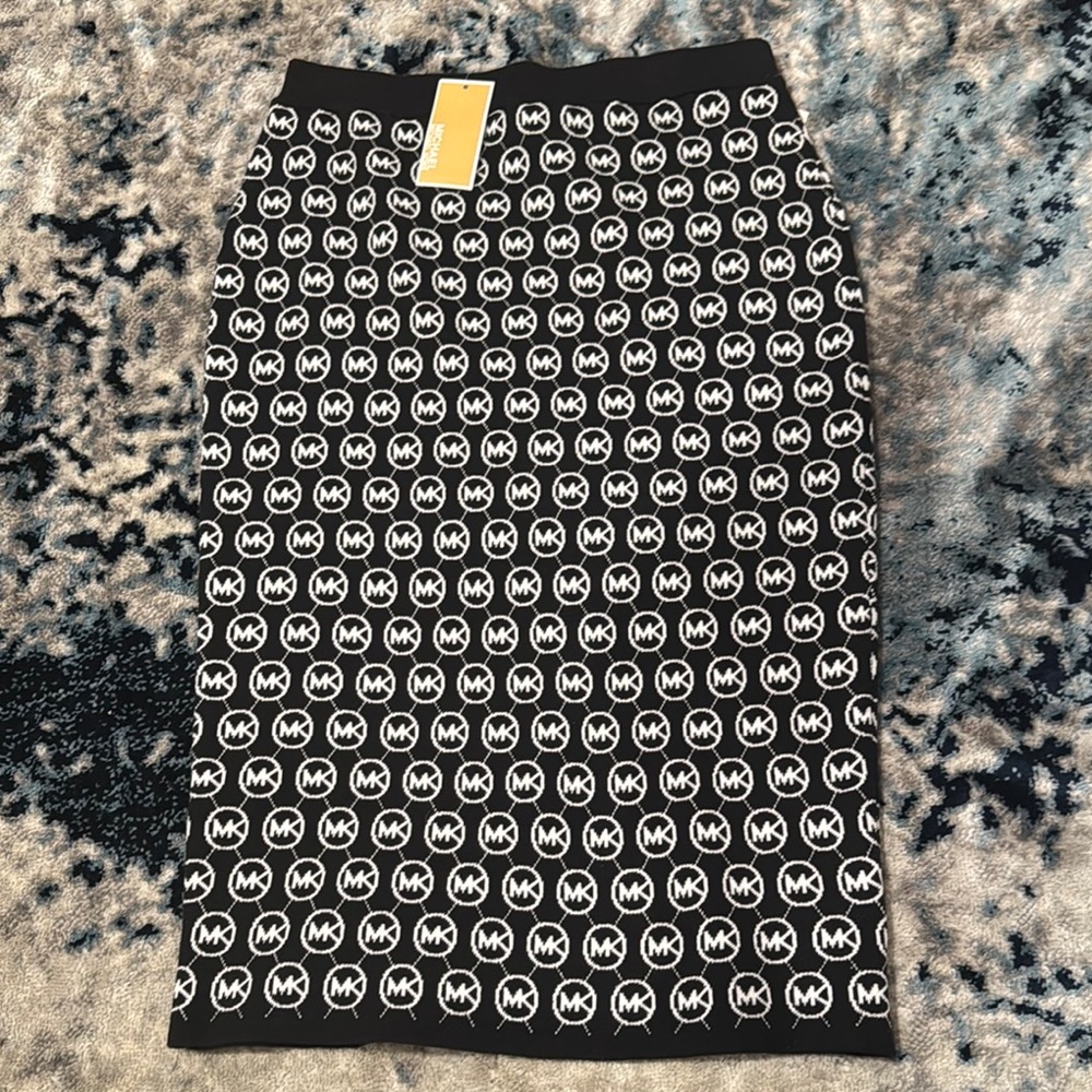 Michael kors sweater skirt